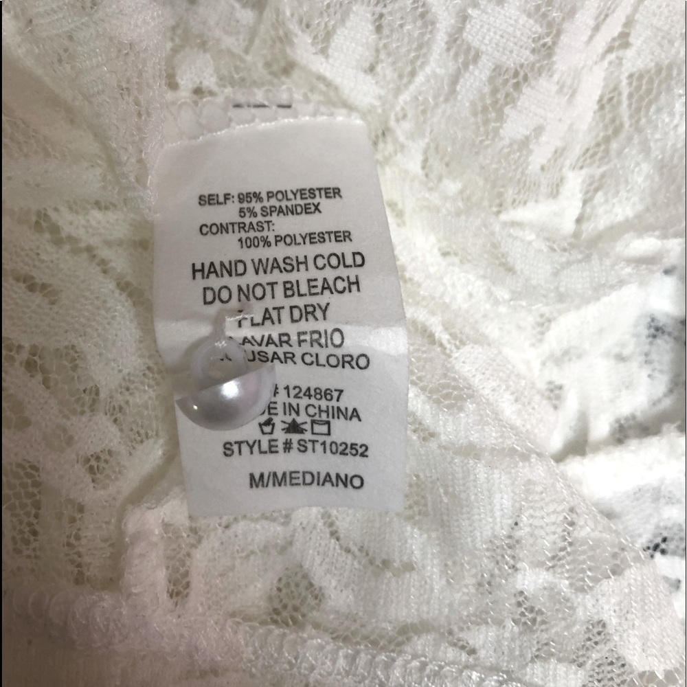 SCOBE brand white lace top short sleeve blouse with lace details size M NWT - Picture 5 of 6